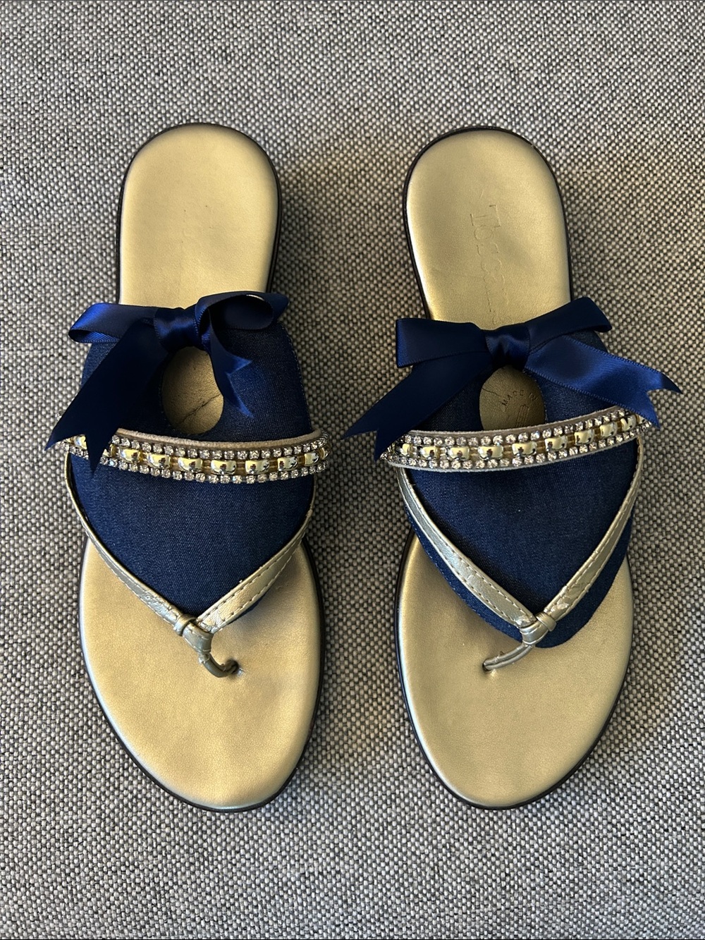 Toscanella Rhinestone Gold Beaded  Women’s Flip Flop Sandals size 7.5